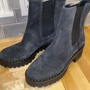 Vince Camuto ankle boots size 10 color charcoal brand new, perfect condition.